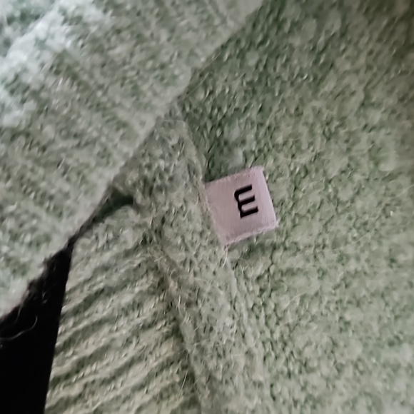 Mint green cardigan - Picture 3 of 3